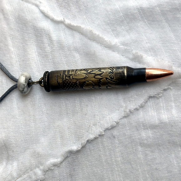 Engraved .223 Bullet Case with Eagle Wearing American Flag Sunglasses MERICA - Picture 2 of 2